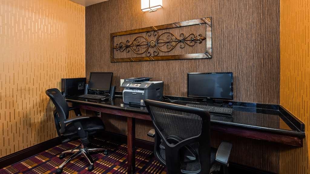 Best Western Plus Midwest Inn & Suites Salina Facilidades foto
