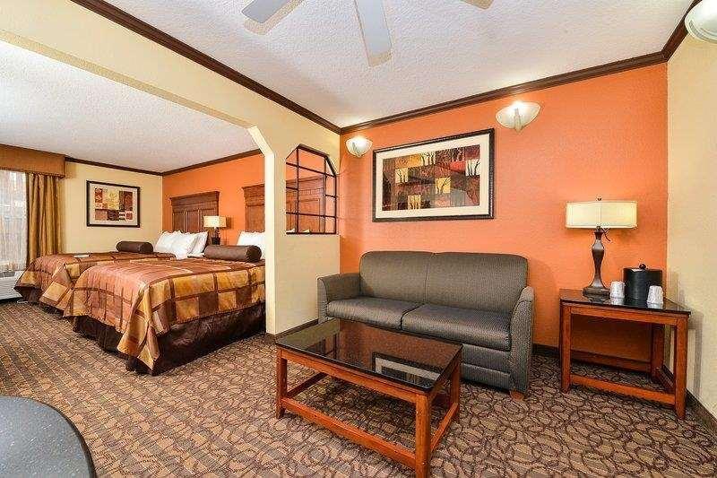 Best Western Plus Midwest Inn & Suites Salina Exterior foto