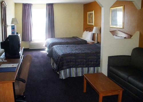 Best Western Plus Midwest Inn & Suites Salina Quarto foto